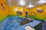 детская комната с бассейном
